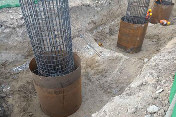 客戶鋼護(hù)筒施工